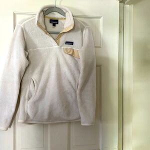 Size medium ivory Patagonia quarter zip